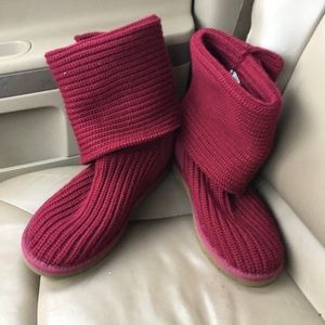 Size 10 Knit Uggs! Worn maybe 4 times